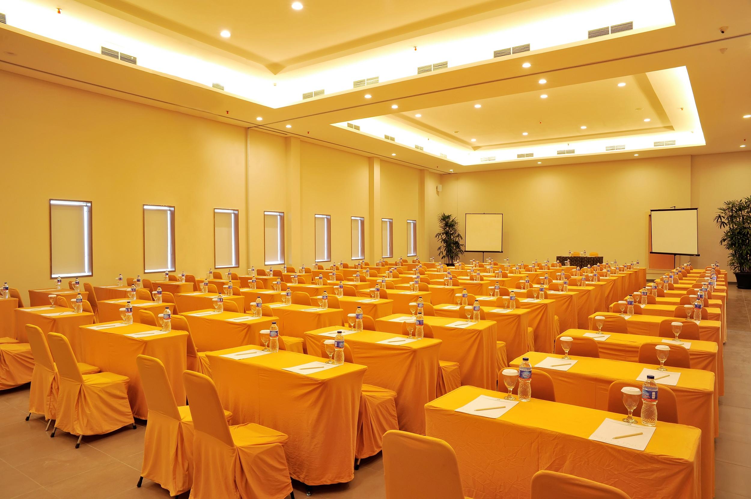 Mutiara And Convention