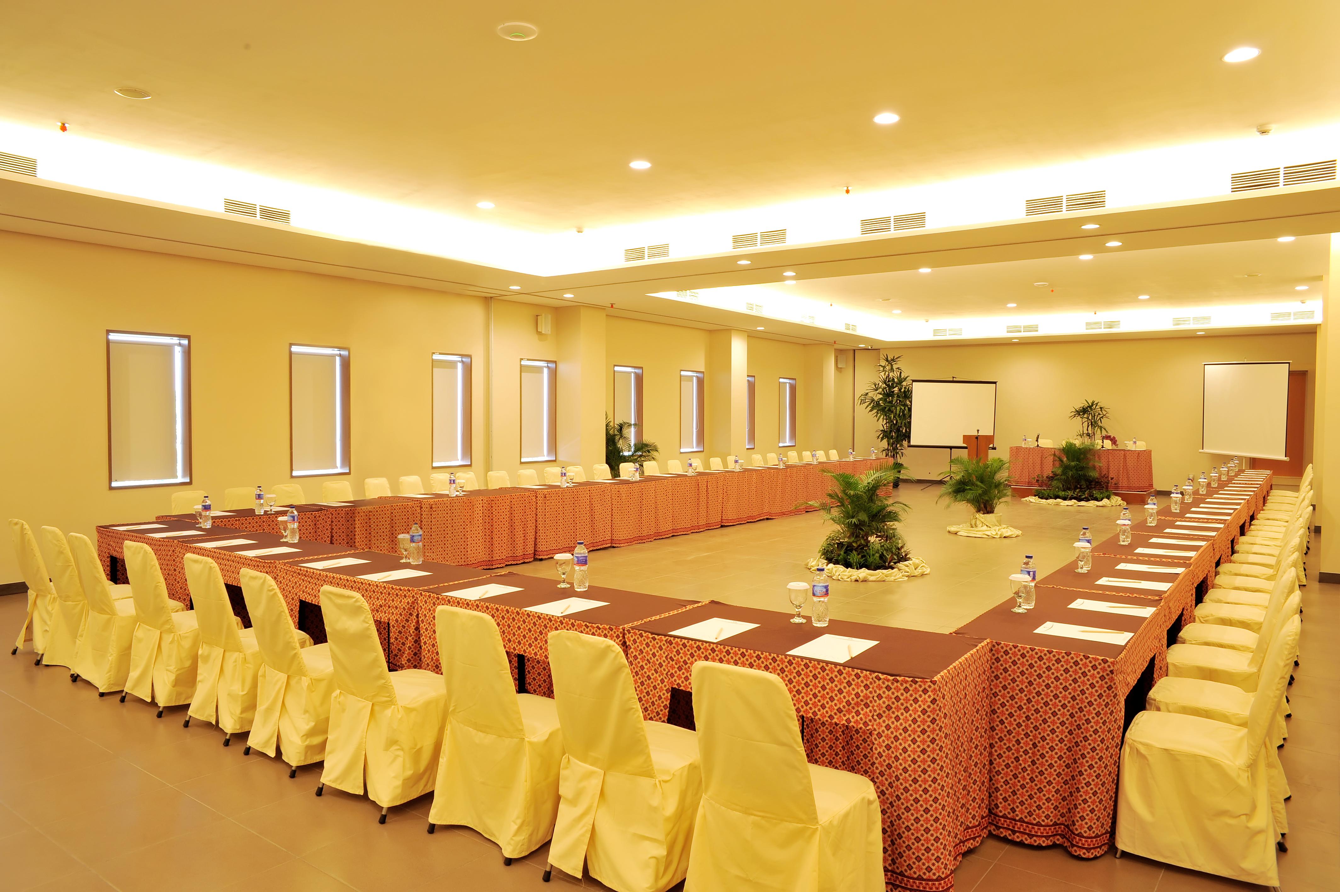 Mutiara And Convention Hotel